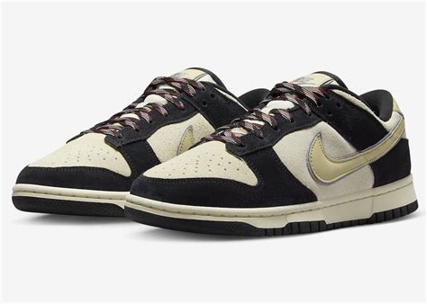 nike dunk black suede women